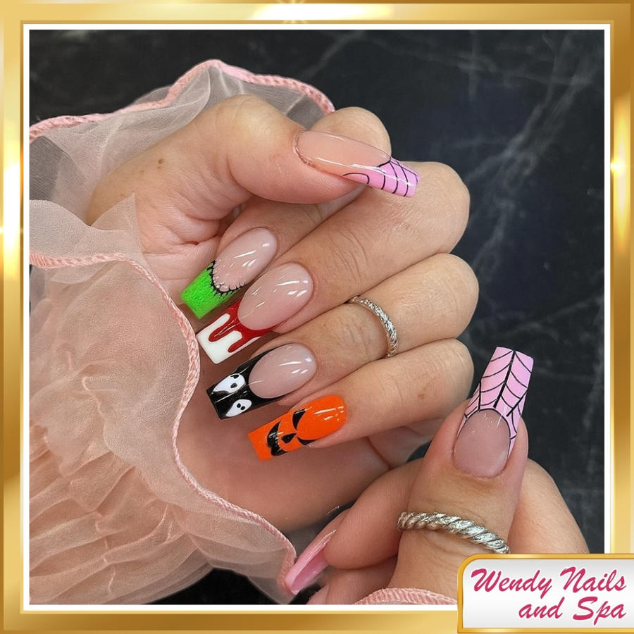 Halloween nail design